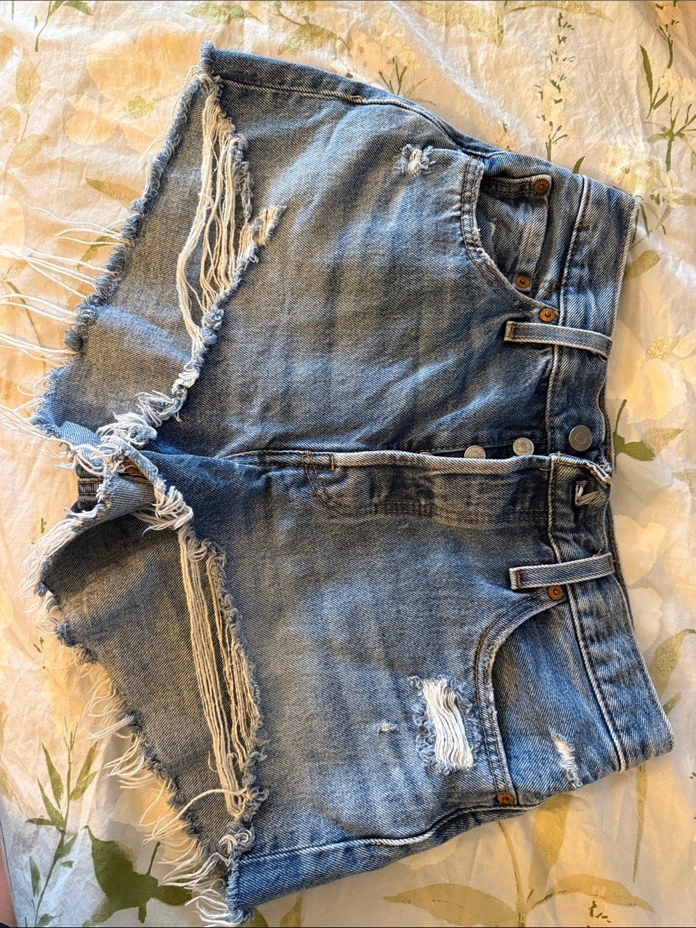 Levi’s 501 Distressed High-Waist Women’s Shorts - Blue